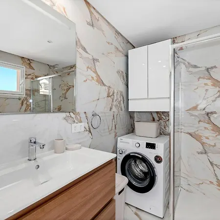 Amazing Views, Chic Beach Duplex Διαμέρισμα *
